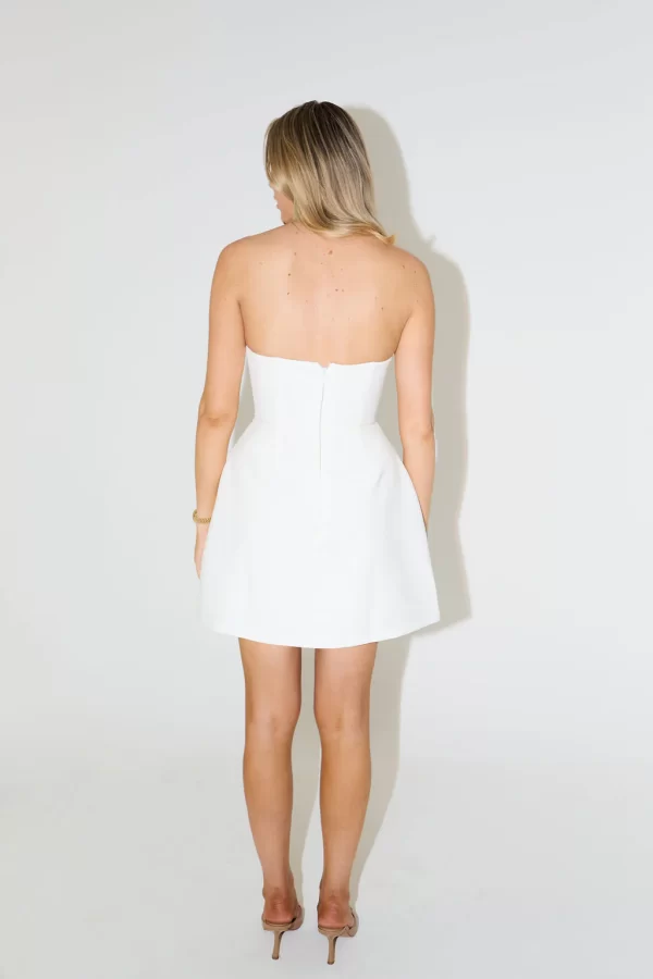 The Strapless Dress - Image 5